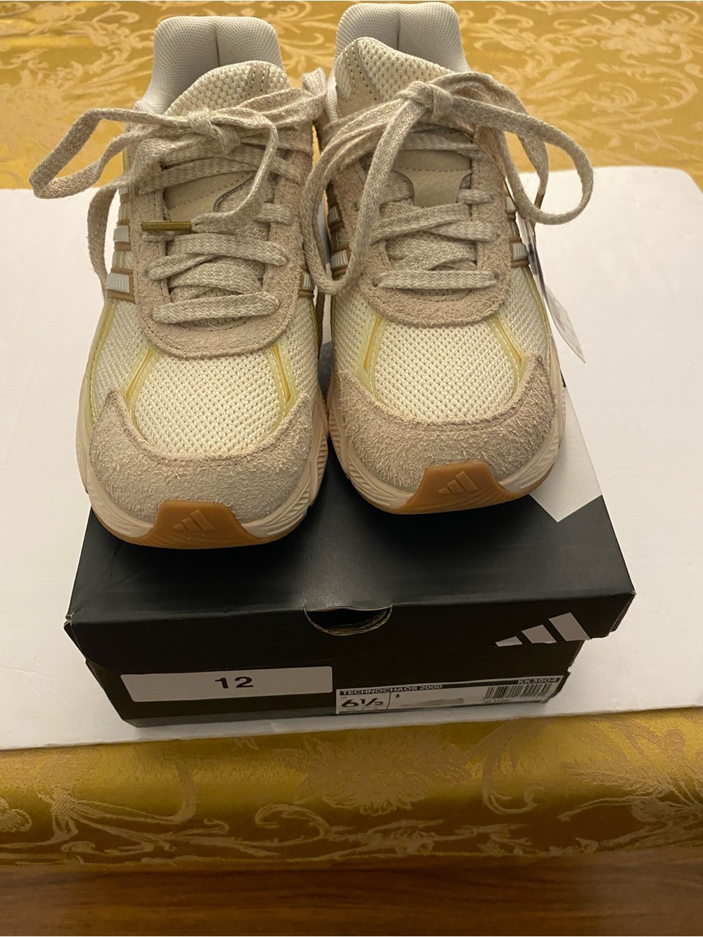 Adidas Beige, Tan & Gold Casual Sneakers Size 6 1/2. Technochaos 2000 New!